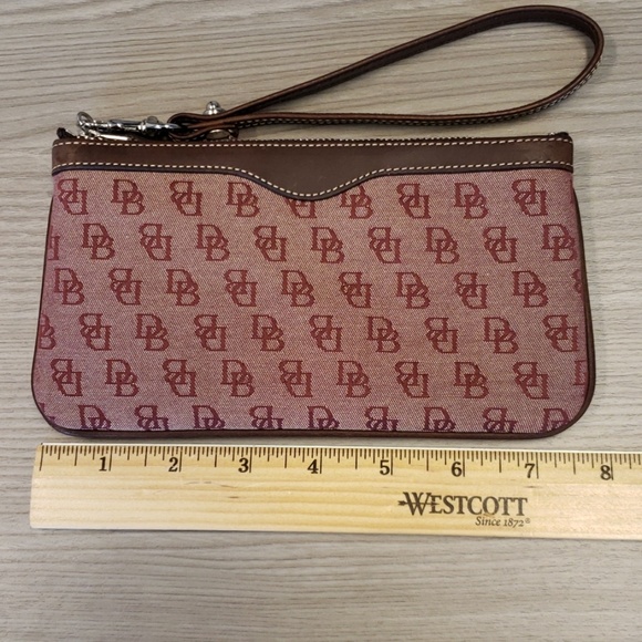 Dooney & Burke wristlet - Picture 2 of 3